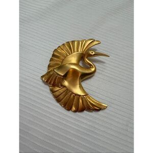 Vintage Gold Tone Flying Bird Brooch Pin